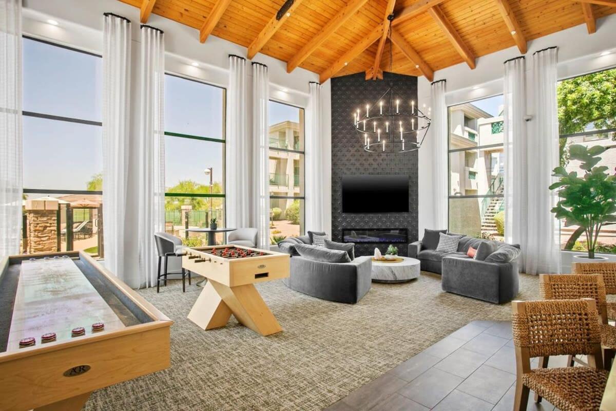 2br Cozysuites At Kierland Commons With Pool #09 Apartment *
